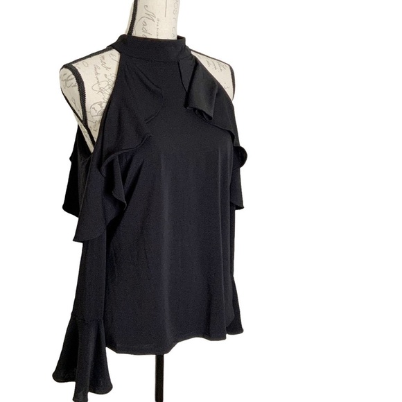 Thalia Sodi black halter top with cold shoulder. Long sleeves and ruffled. M - Picture 3 of 9